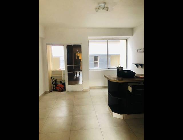 BEDROOM APARTMENT FOR SALE IN SOUTH BEACH